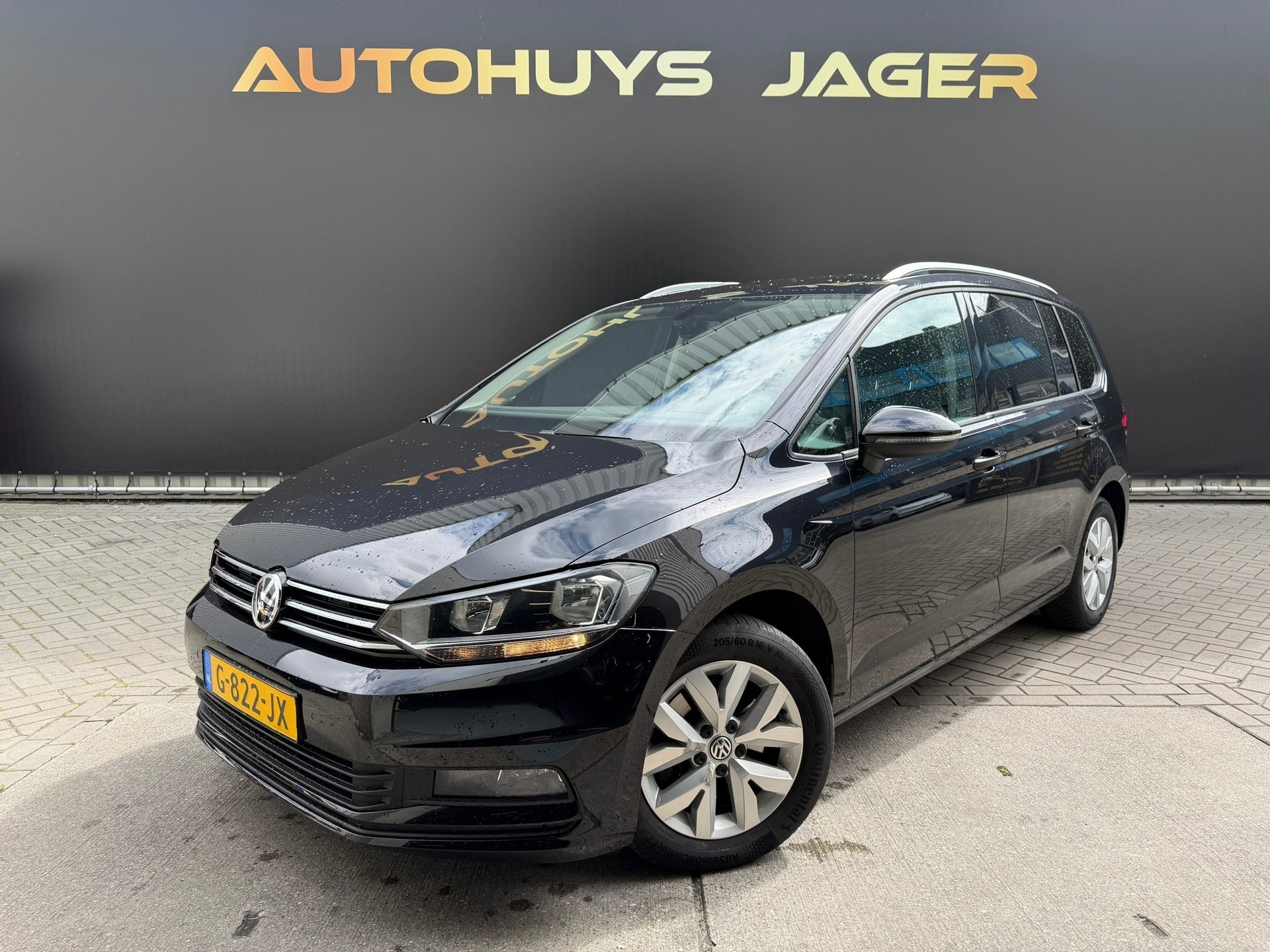 Volkswagen Touran 1.5 TSI Comfortline Business 7p Carplay Ma, Stof, 4 cilinders, 150 pk, 7 stoelen