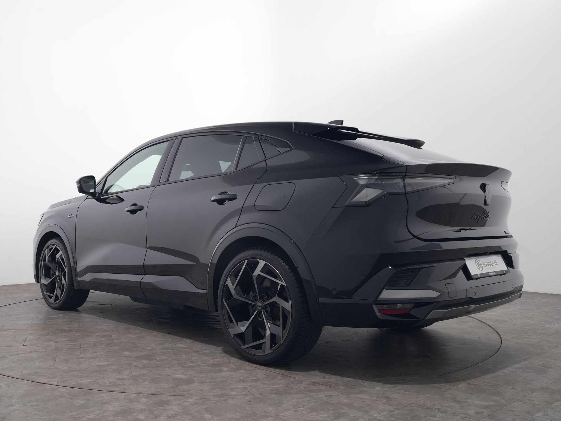Renault Rafale E-TECH 4x4 PLUG-IN HYBRID 300PK ATELIER ALPIN, Auto's, Automaat, Stof, Gebruikt, Zwart