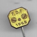 F.D.F. SPORT VOETBAL SPELD, Verzamelen, Speldjes, Pins en Buttons, Ophalen of Verzenden, Gebruikt, Sport, Speldje of Pin