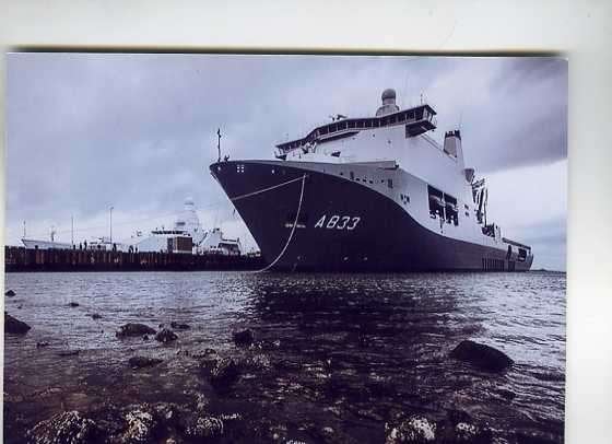 scheepvaart-foto-MARINE-A833, Verzamelen, Scheepvaart, Ophalen of Verzenden, Zo goed als nieuw, Motorboot, Boek of Tijdschrift