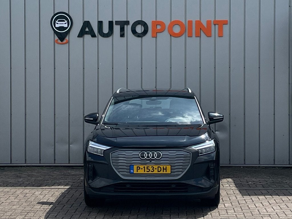 Audi Q4 e-tron 40 Black edition 77 kWh 1E EIG ORG NL F3 SOH9, Auto's, Automaat, Gebruikt, 520 km, Automatische klimaatregeling
