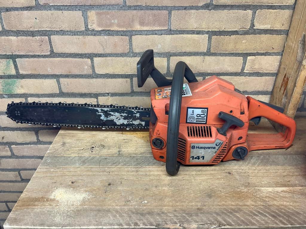 Husqvarna 141 kettingzaag - incl. volle Aspen 2 benzine, Ophalen, Gebruikt, Overige soorten