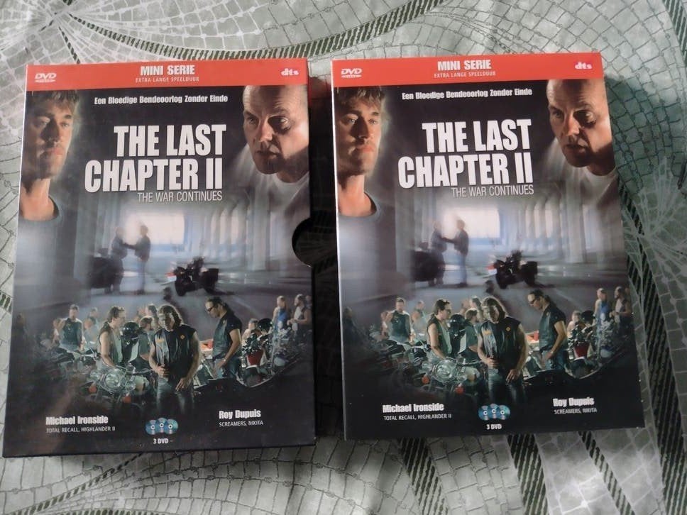 the last chapter 2 the war continues 3 dvd box miniserie, Ophalen of Verzenden