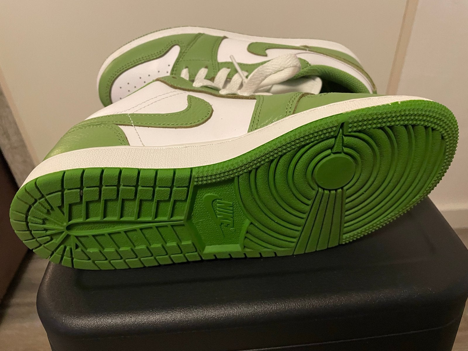 Nike Air Jordan 1 Low SE Craft 'Atmosphere', Kleding | Dames, Schoenen, Ophalen of Verzenden, Nieuw, Groen, Sneakers of Gympen