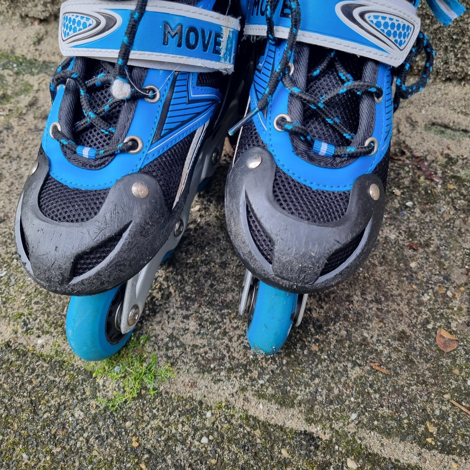 Blauwe Adam Move Roller Skates met kniebeschermers, Ophalen, Verstelbaar, Kinderen, Nieuw