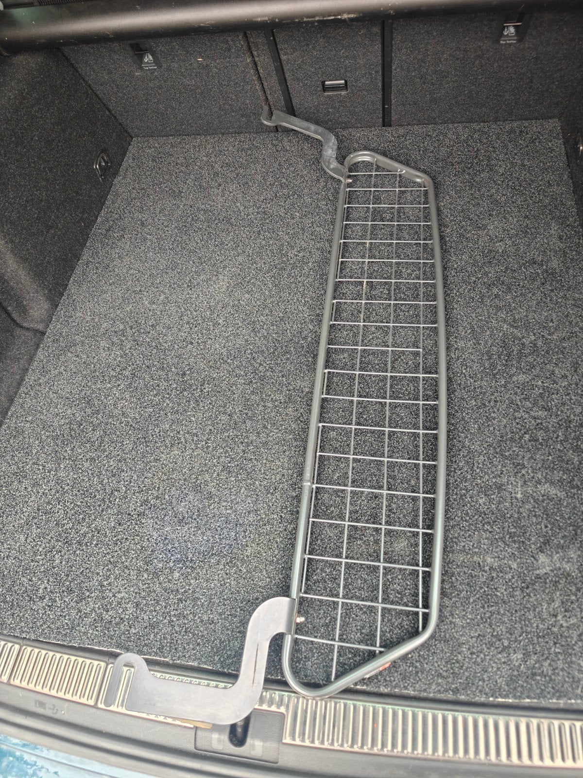 Hondenrek/bagagerek voor VW Golf 7/8, Skoda Superb/Octavia, Auto diversen, Hondenrekken, Zo goed als nieuw, Ophalen of Verzenden