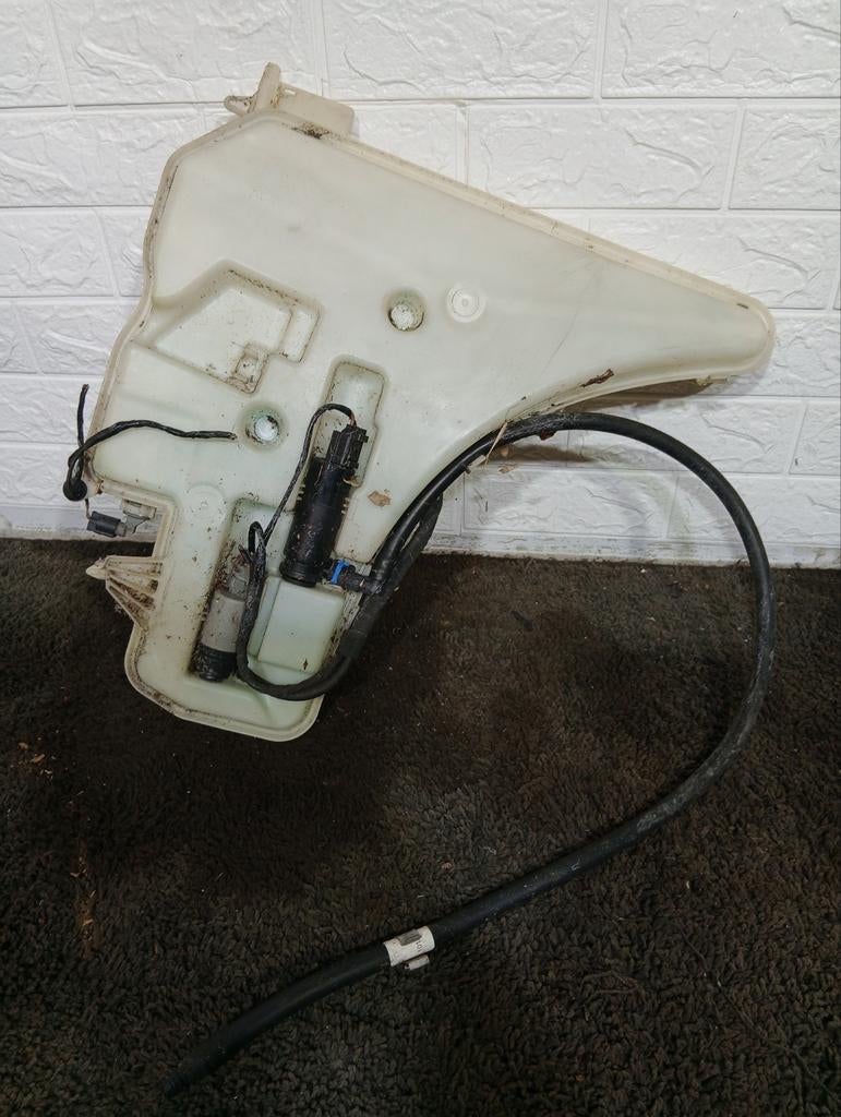 BMW E92 E93 Ruitensproeier reservoir met Ruitensproeierpomp, Auto-onderdelen, Ophalen of Verzenden, Gebruikt, Voor, BMW