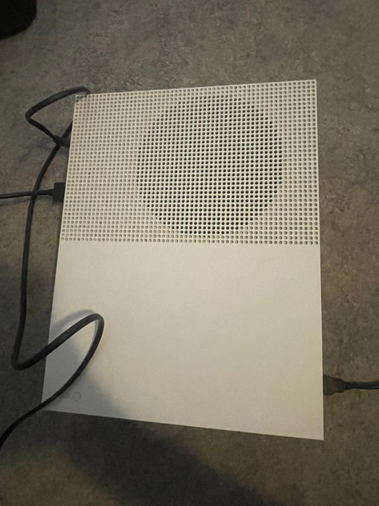 Xbox One S 1TB met controller, Spelcomputers en Games, Spelcomputers | Xbox One, Gebruikt, Xbox One S, 1 TB, Met 1 controller