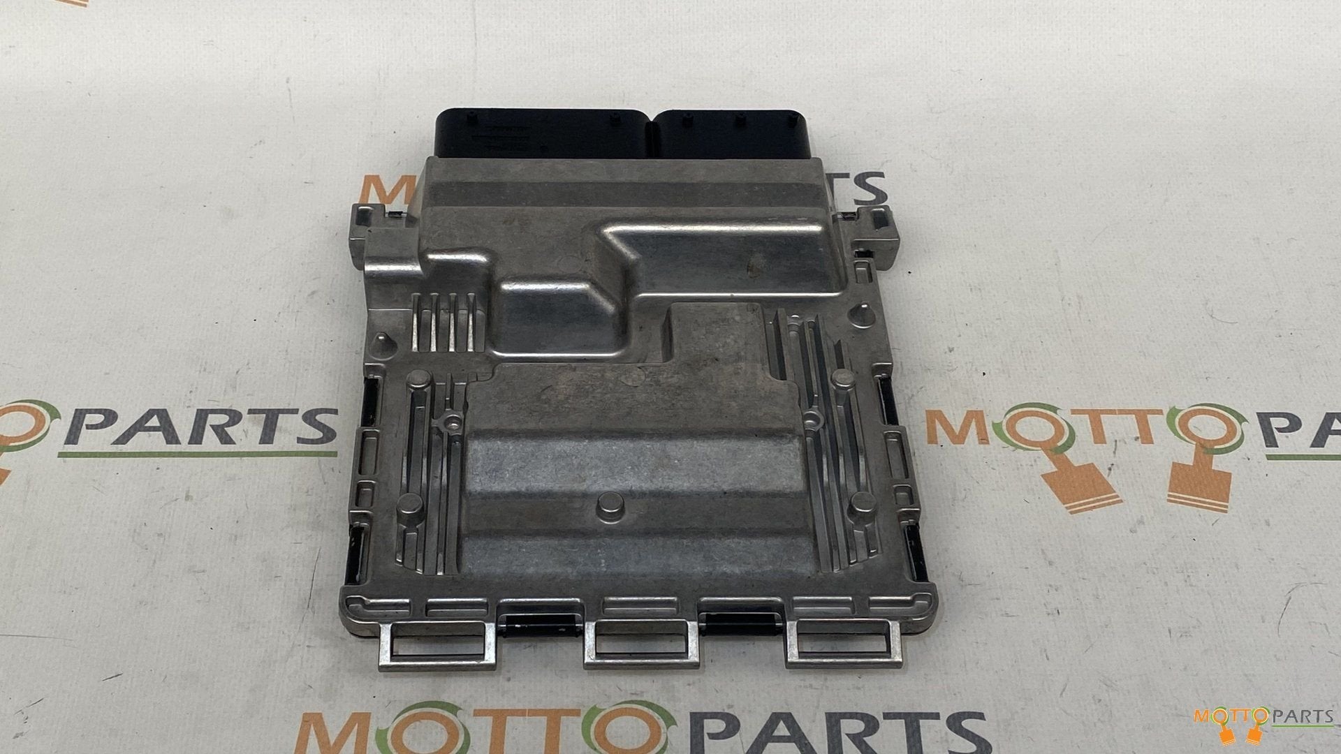 Mercedes-Benz W204 C Klasse Motorcomputer ECU A2711500391, Gebruikt, -, -, Ophalen of Verzenden