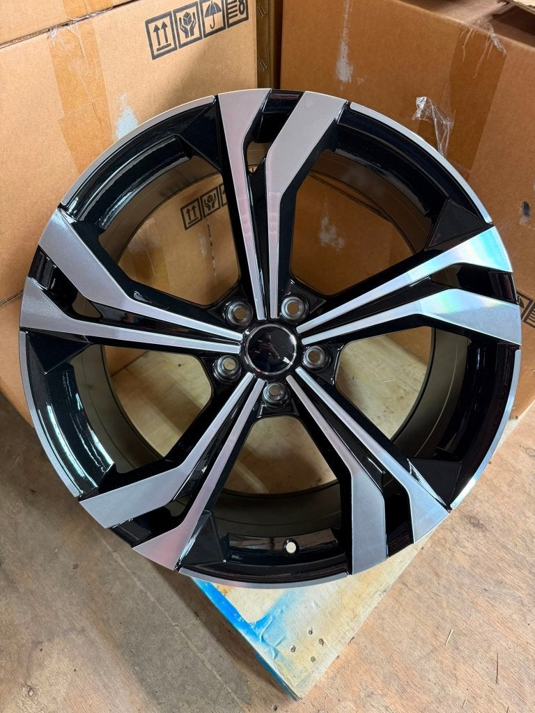 Set 20 inch Audi Q3 5x112 velgen Audi Q3, Auto-onderdelen, Banden en Velgen, 255 mm, Velg(en), Nieuw, Ophalen of Verzenden