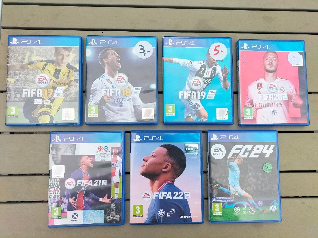 14 PlayStation 4 spellen - PS4 - FIFA, Gebruikt, Overige genres, Ophalen of Verzenden, Eén computer