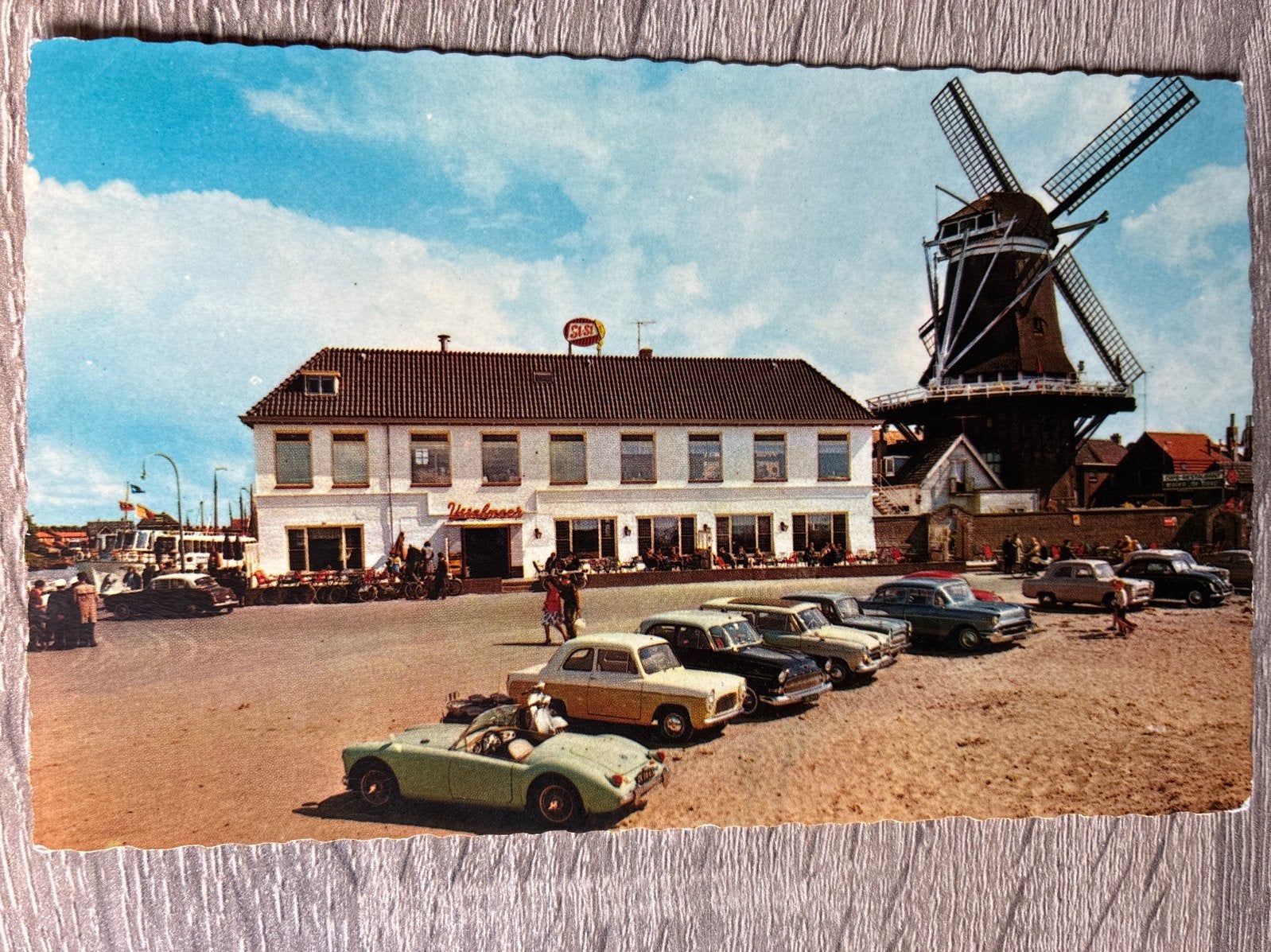 Oude ansichtkaart Harderwijk: Café-Restaurant "IJsselmeer", Verzamelen, Ansichtkaarten | Nederland, Ophalen of Verzenden, 1960 tot 1980