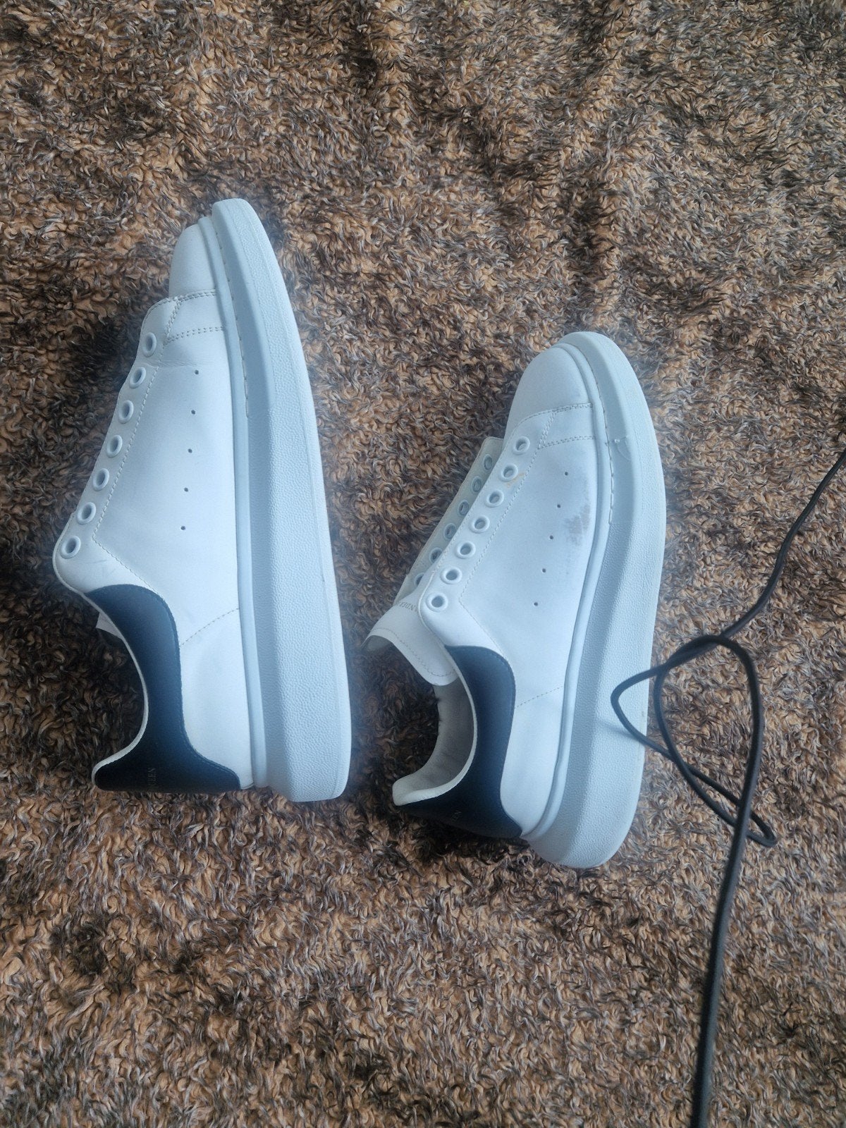 Alexander McQueen sneakers maat 44, Kleding | Heren, Schoenen, Alexander McQueen, Wit, Ophalen of Verzenden, Sneakers of Gympen