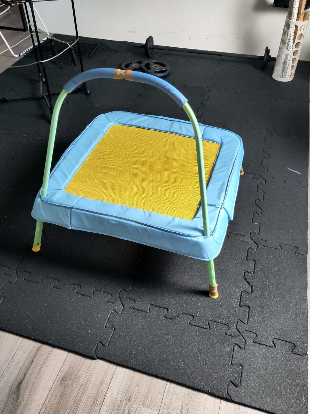 Kinder Trampoline met Handvat 82*82, Ophalen, Gebruikt