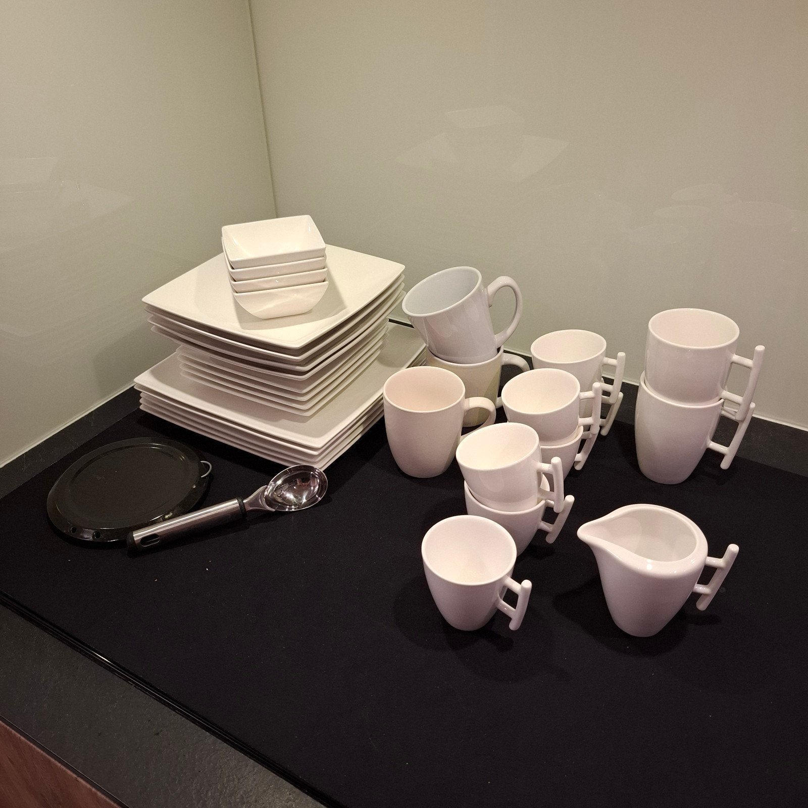GRATIS Squito servies, Ophalen, Aardewerk, Overige stijlen, Bord(en)
