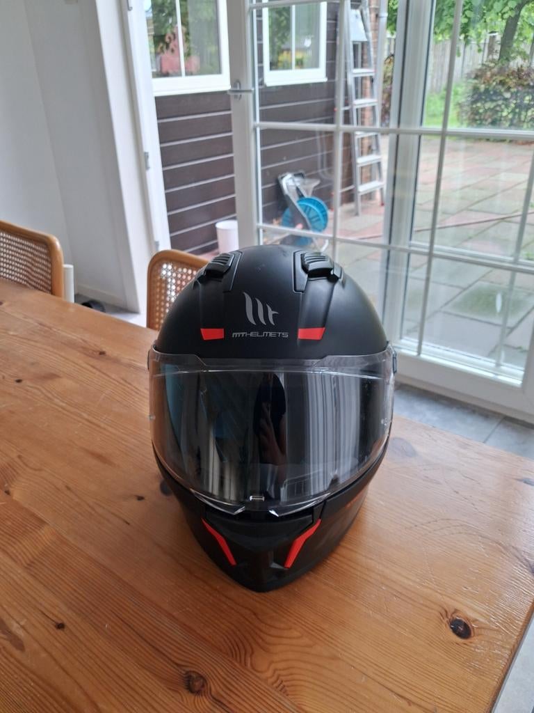 MT Stinger S helm - Mat Zwart, Zo goed als nieuw, Motoren, Overige merken, M, Dames, Ophalen of Verzenden