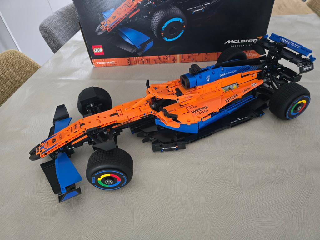 Lego Technic McLaren Formule 1 Raceauto met wandbeugel, Ophalen, Compleet, Lego, Zo goed als nieuw