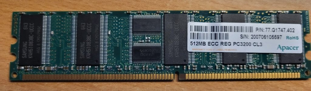 Apacer server-geheugenmodule 512MB ECC REG PC3200 CL3, 1 GB of minder, Overige soorten, Server, 400MHz (PC3200)