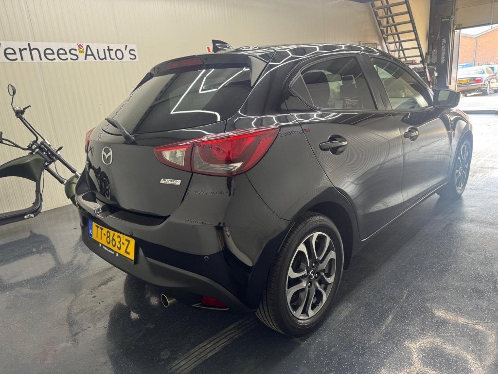 Mazda 2 1.5 Skyactiv-G GT-M (bj 2018), Auto's, Dealer onderhouden, Stof, Euro 6, Zwart