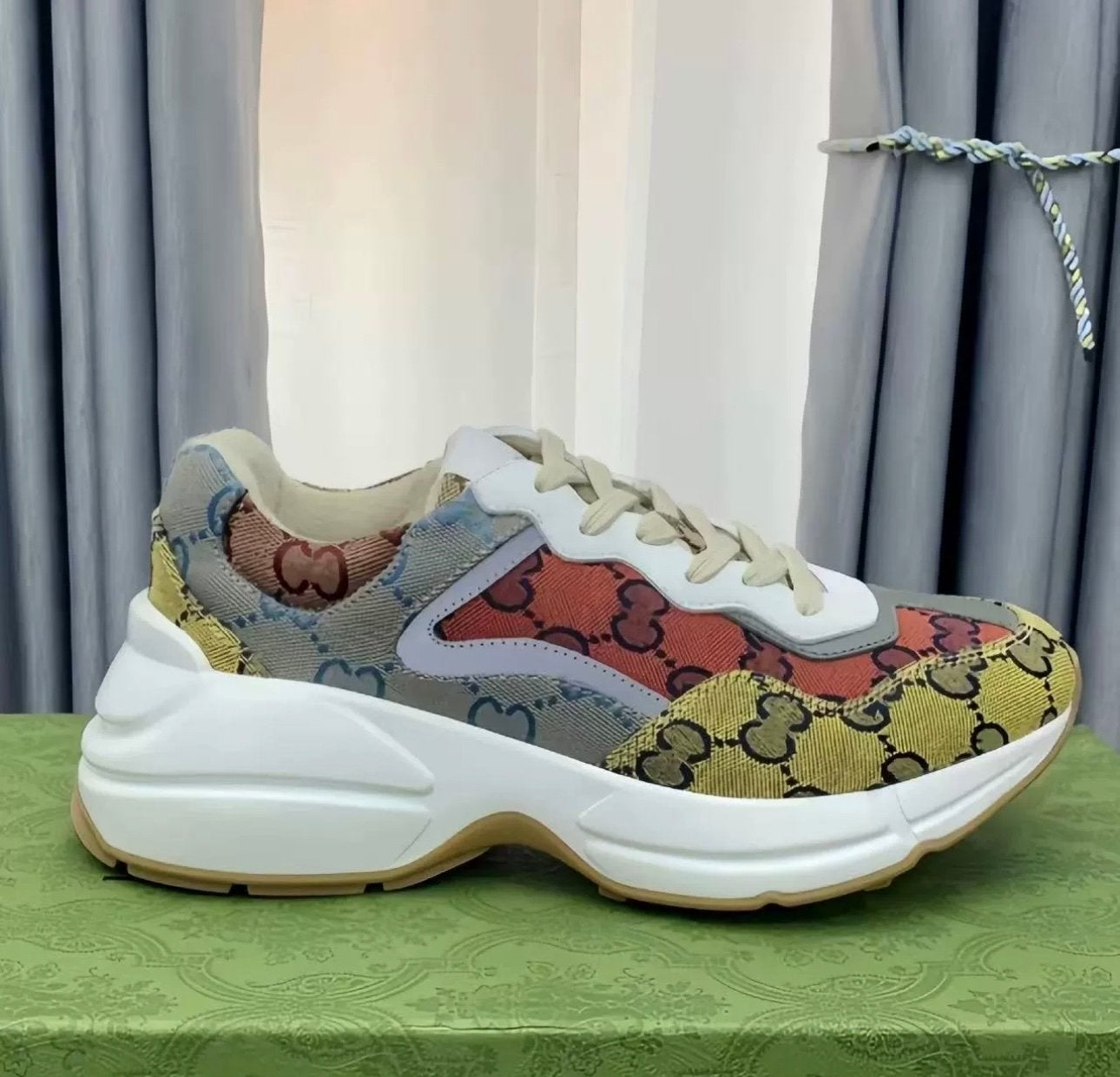 Gucci Rhyton sneakers - Diverse kleuren en maten, Ophalen of Verzenden, Nieuw, Overige kleuren, Sneakers of Gympen