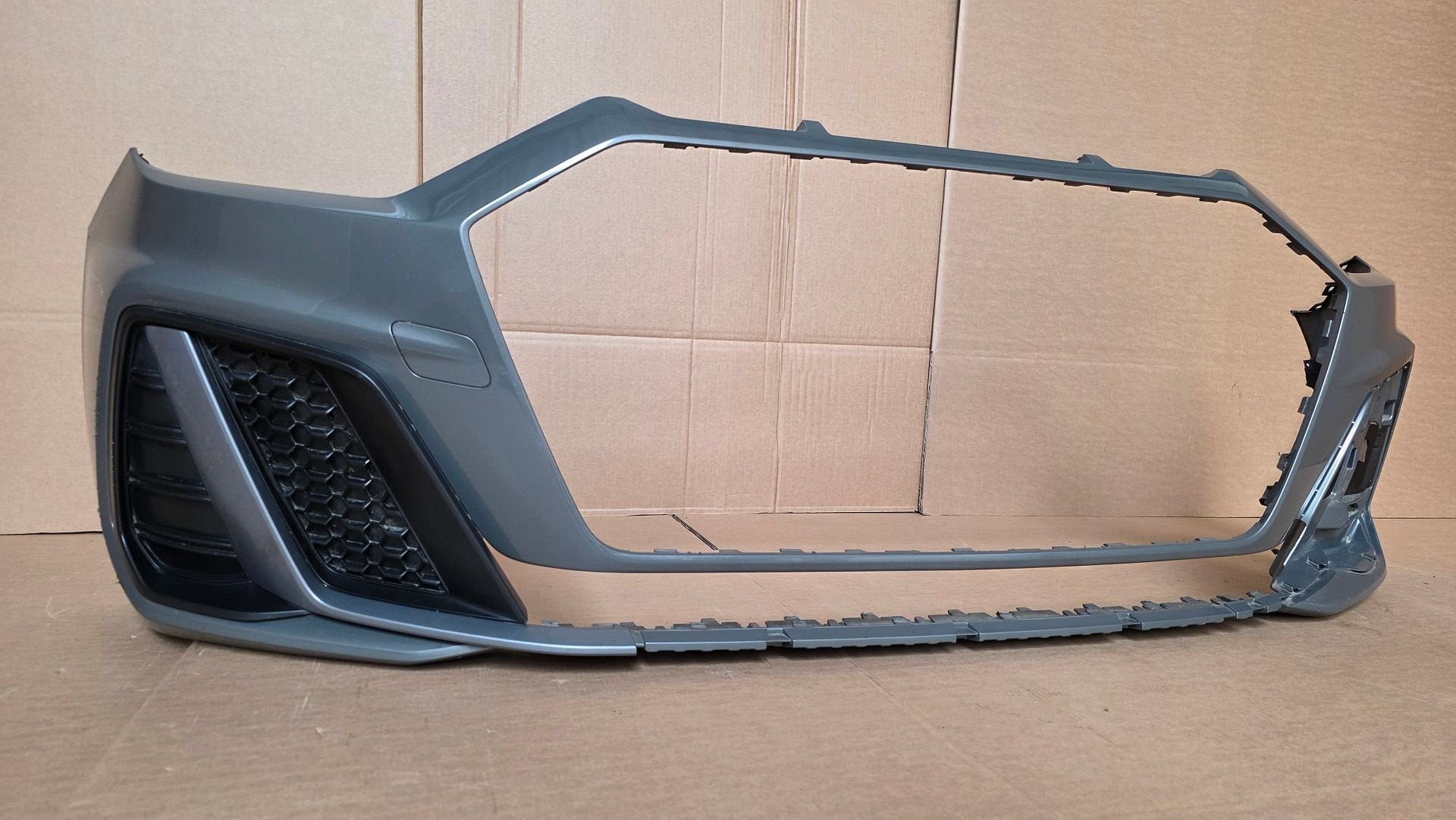 Voorbumper Audi A1 82A S-Line Origineel SLINE L X7G BUMPER, Auto-onderdelen, Gebruikt, -, Voor, Bumper