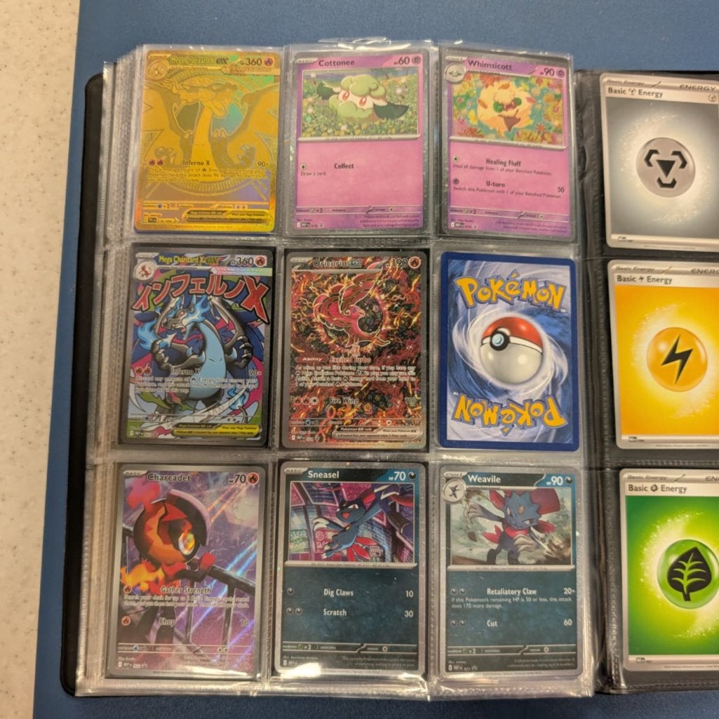 Master set Phantasmal Flames Pokemon kaarten map + Promo's, Zo goed als nieuw