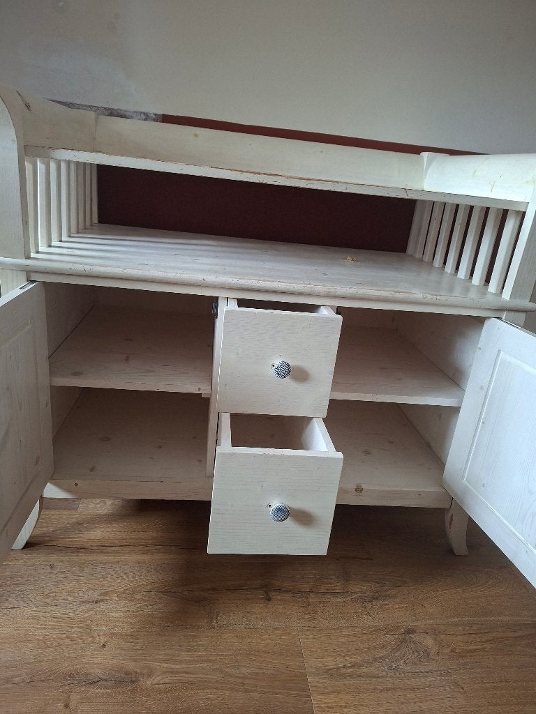 Foto 4 van Commode/kast