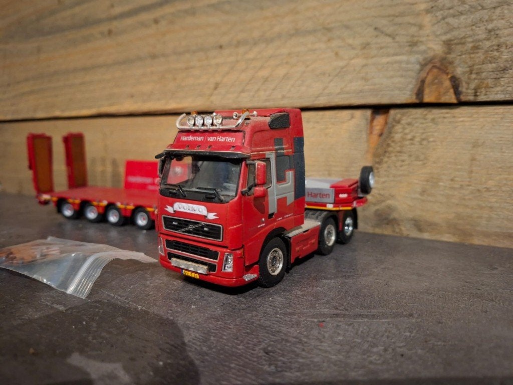 WSI Volvo FH4 van Hardeman van Harten, Hobby en Vrije tijd, Modelauto's | 1:50, Ophalen of Verzenden, Zo goed als nieuw, Bus of Vrachtwagen