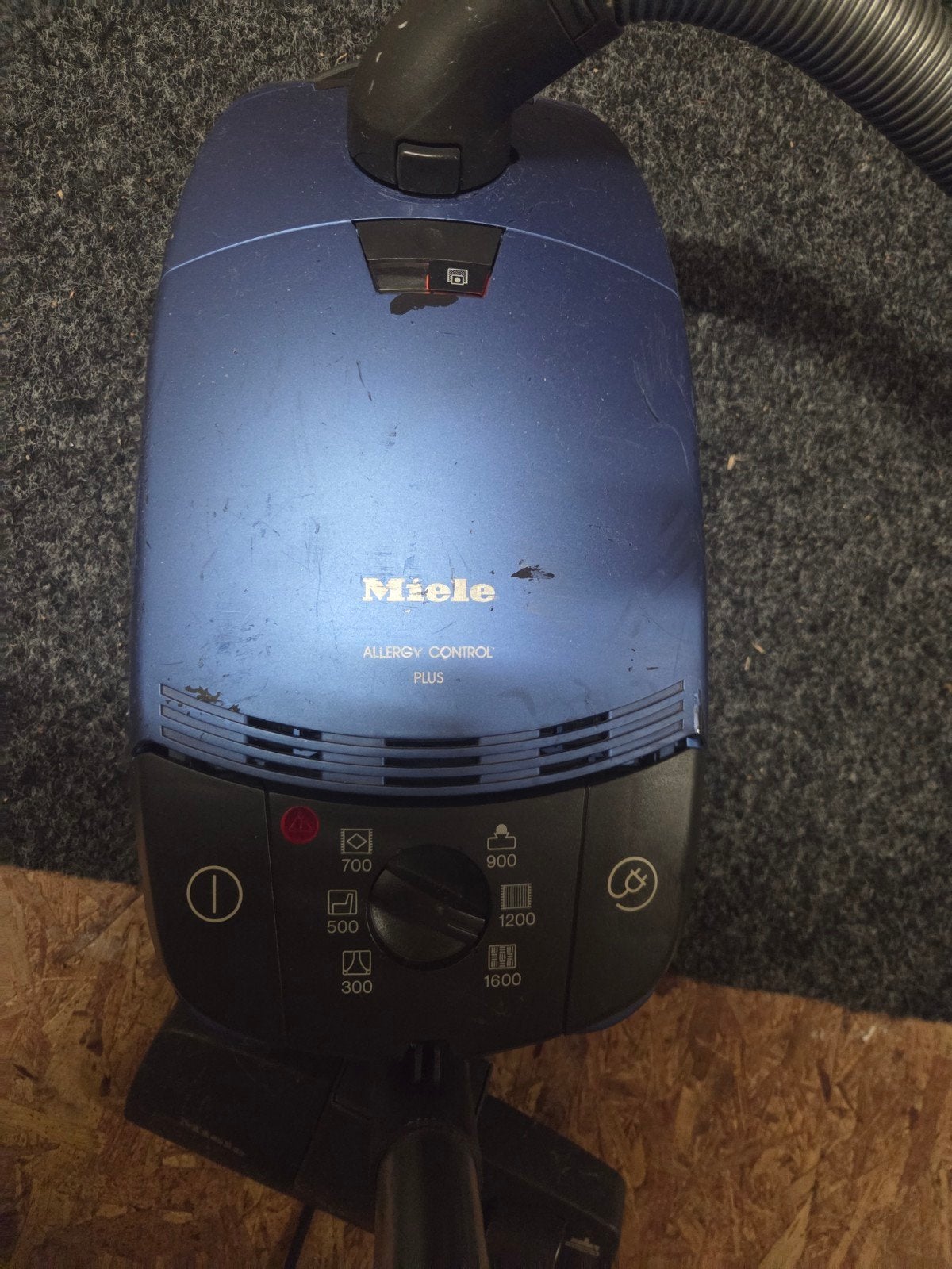 Miele Allergy Control Plus stofzuiger - Blauw, Witgoed en Apparatuur, Stofzak, Gebruikt, Ophalen of Verzenden, 1600 tot 2000 watt