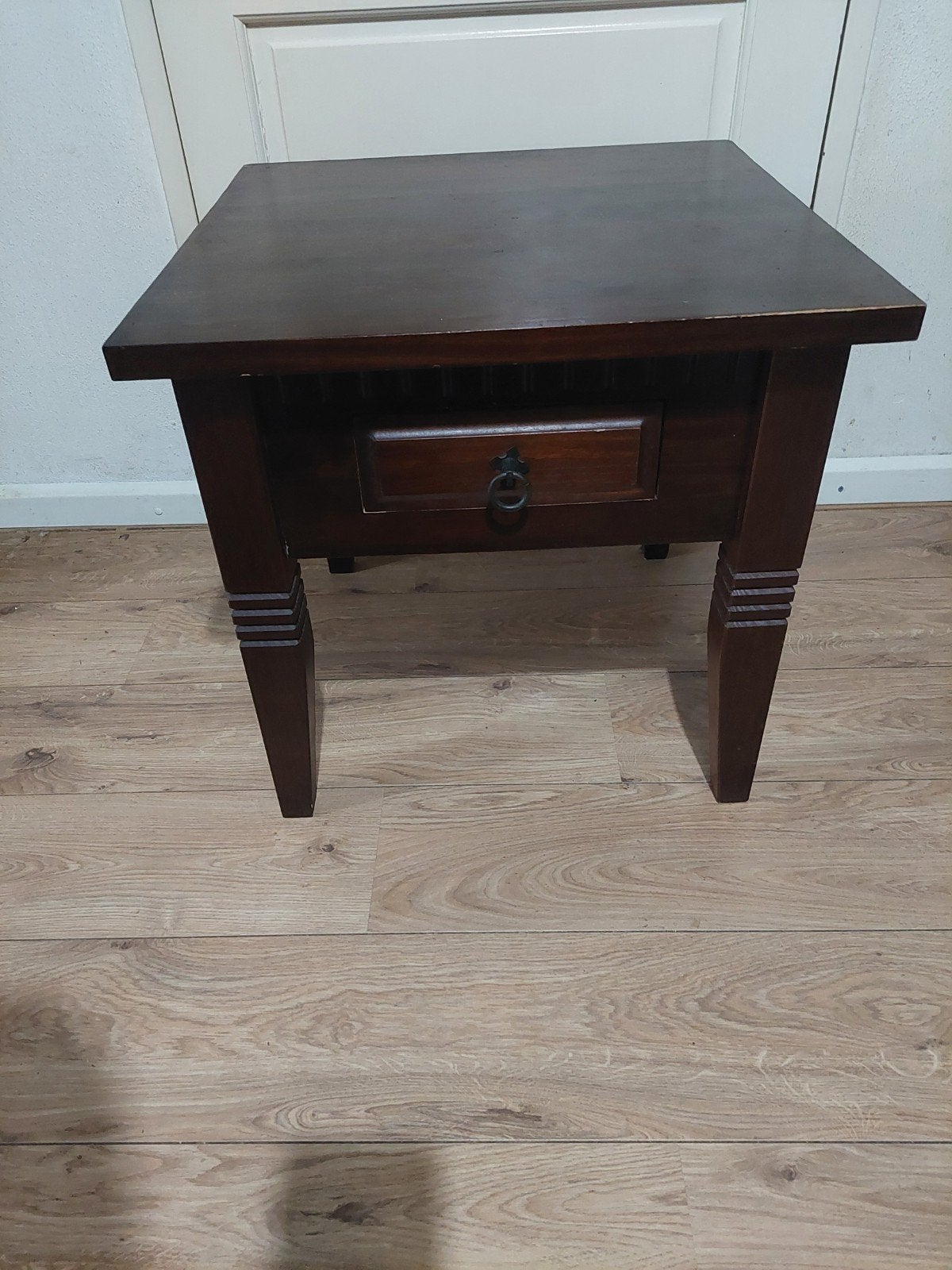 Bijzet tafel kastje, Ophalen, Rond, Minder dan 55 cm, 45 tot 60 cm