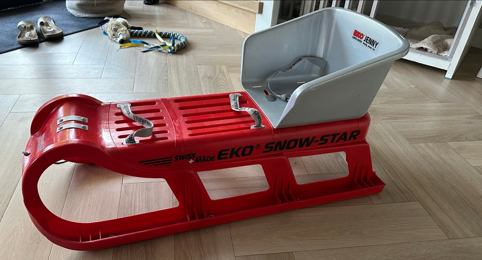 EKO Snow-Star slee met EKO Jenny kinderzitje, Ophalen, Gebruikt, Kunststof