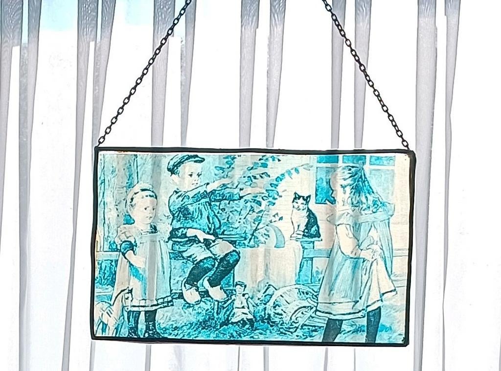 Vintage Ot en Sien glas in lood raamhanger, Antiek en Kunst, Antiek | Glas en Kristal, Ophalen of Verzenden