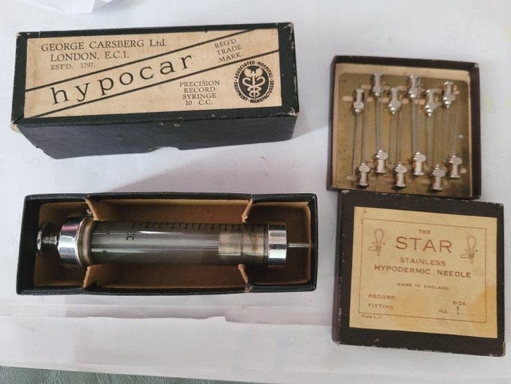 Antieke Hypocar spuit en naalden set, George Carsberg Ltd., Ophalen of Verzenden