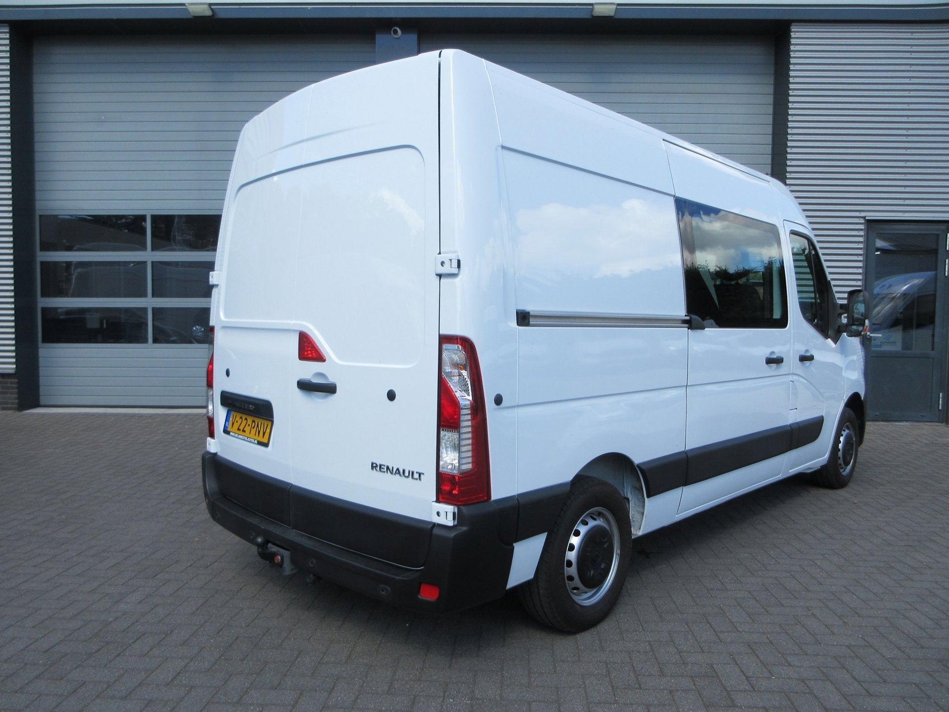 Renault MASTER T35 2.3 dCi 150 L2H2 DC 7 persoons dubbel cab, Voorwielaandrijving, Gebruikt, Euro 6, 4 cilinders