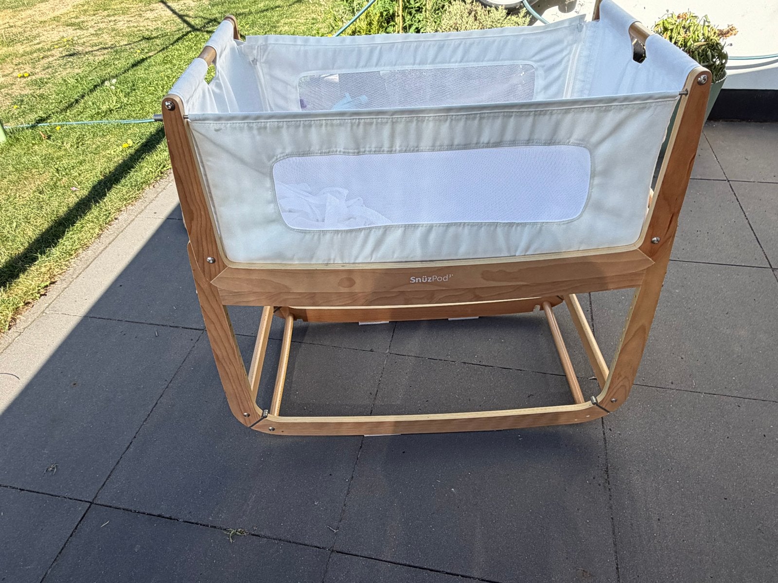SnüzPod³ co-sleeper / wieg – houtkleur, Ophalen, Gebruikt, Wieg