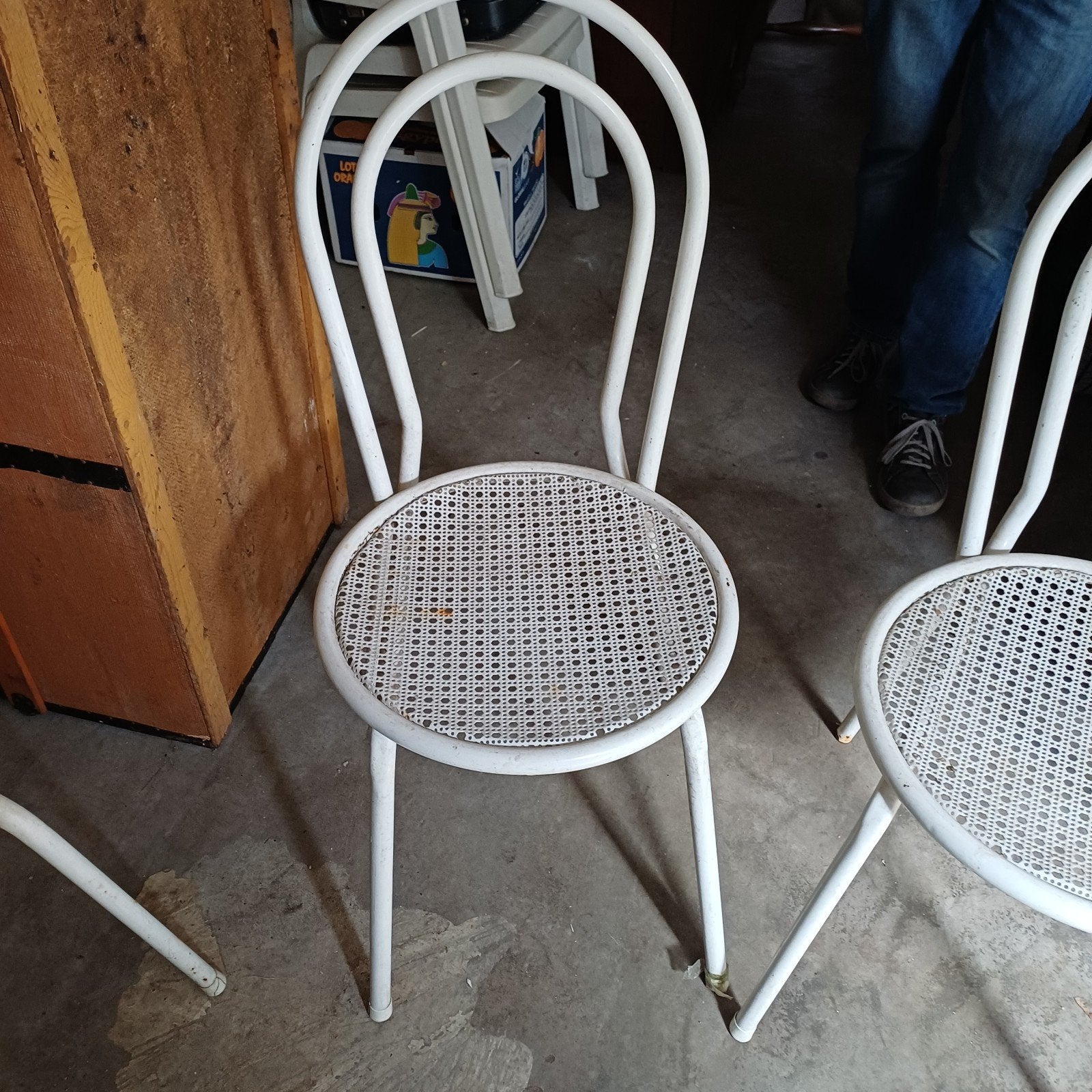 Bistro  metalen   stoelen  wit 4x tuin decoratie vintage, Ophalen, Gebruikt, Metaal