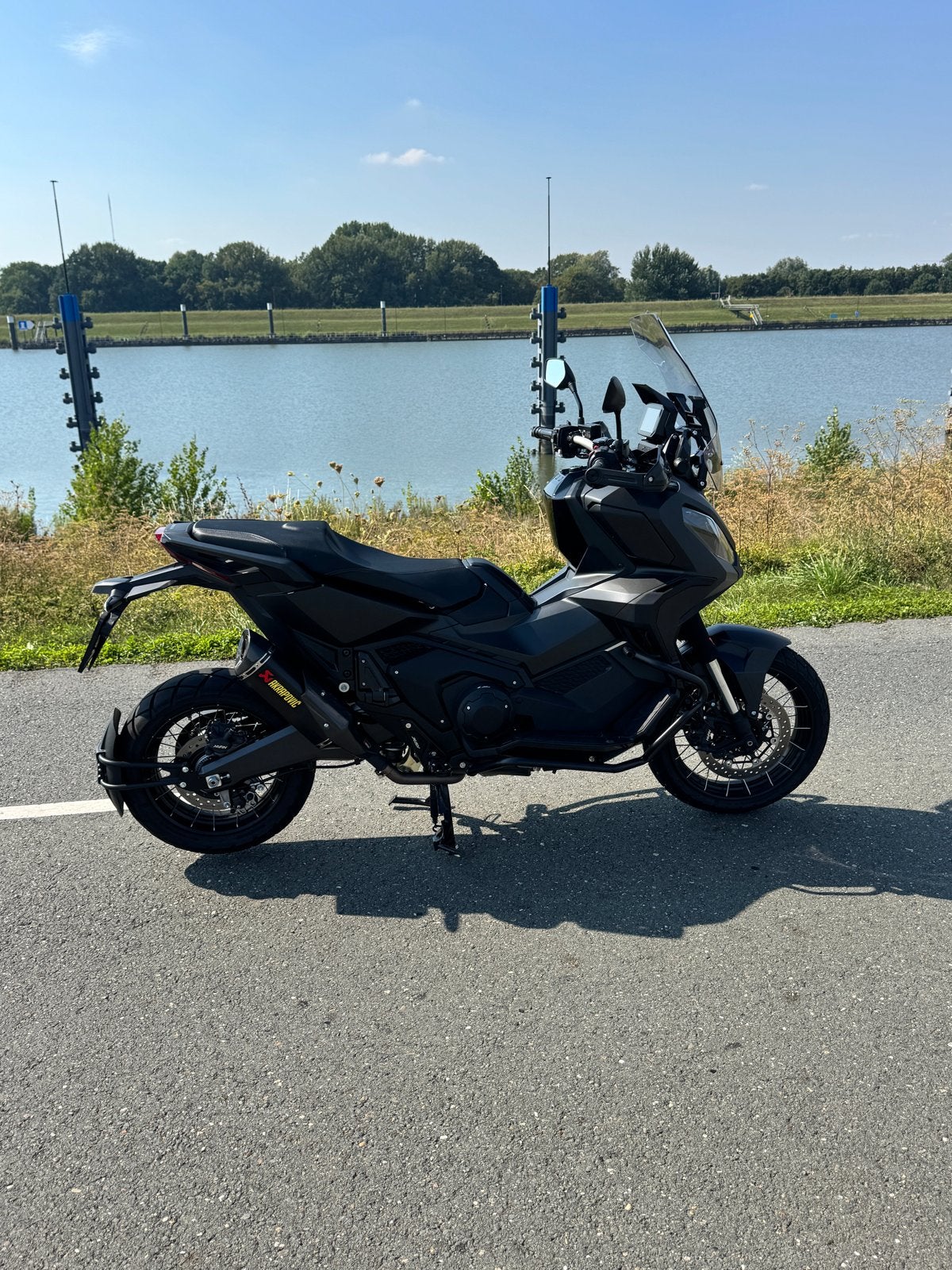 Honda X-ADV 750 - 2024 met Akrapovic compleet, Motoren, Motoren | Honda, Gebruikt, Particulier, Meer dan 35 kW, Minimaal motorrijbewijs A2