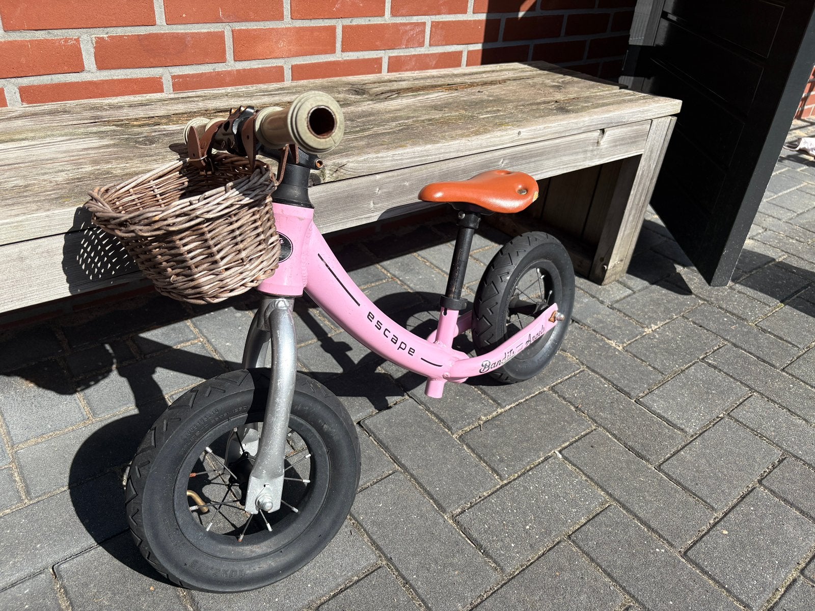 Loopfietsje roze Bandits & Angels, Ophalen, Gebruikt, Minder dan 16 inch