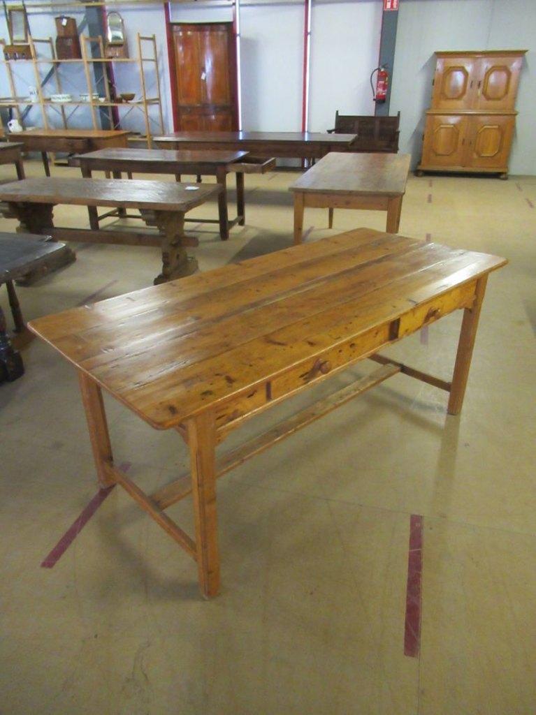 Oer 11816 vintage grenenhouten tafel gemaakt van oud hout, Ophalen