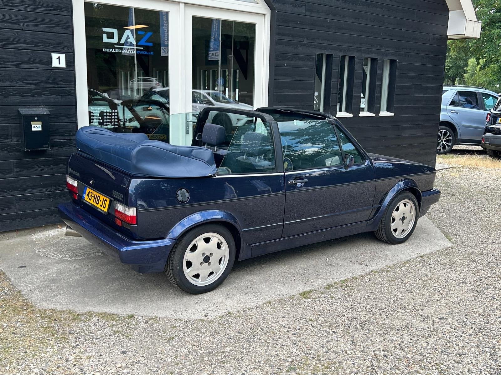 Volkswagen Golf Cabriolet 1.8 (bj 1992), Auto's, Stof, Zwart, Cabriolet, 98 pk