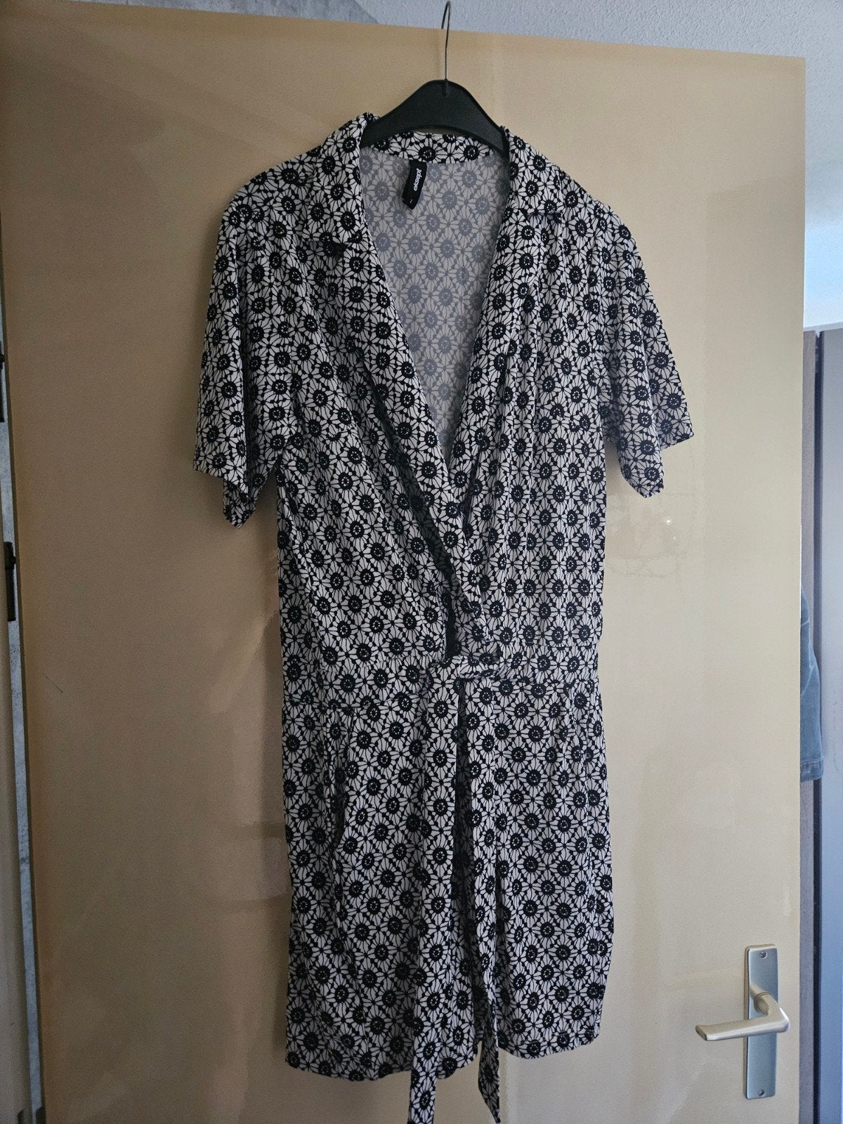 korte jumpsuit van EKSEPT (shoeby) maat 40, Kleding | Dames, Maat 38/40 (M), Overige kleuren, Ophalen of Verzenden, Zo goed als nieuw