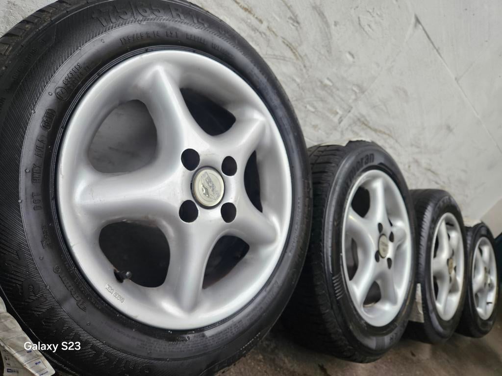 14 inch velgen banden 4x100 Yaris Alto i20 Corsa Twingo, Auto-onderdelen, Banden en Velgen, 14 inch, Gebruikt, 175 mm, Ophalen of Verzenden