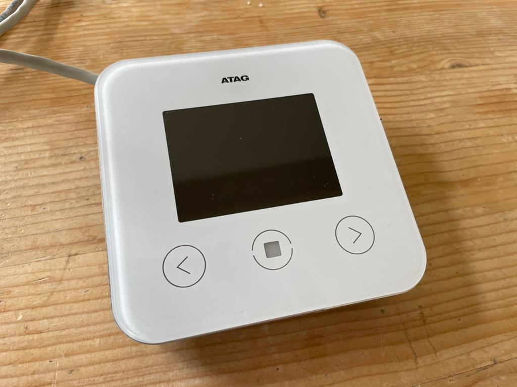 ATAG One Zone slimme thermostaat wit, Doe-het-zelf en Verbouw, Thermostaten, Ophalen, Slimme thermostaat, Zo goed als nieuw
