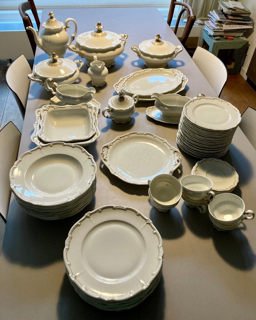 Weimar porcellain Katharina, servies goudrand, 75 delen, Antiek en Kunst, Ophalen