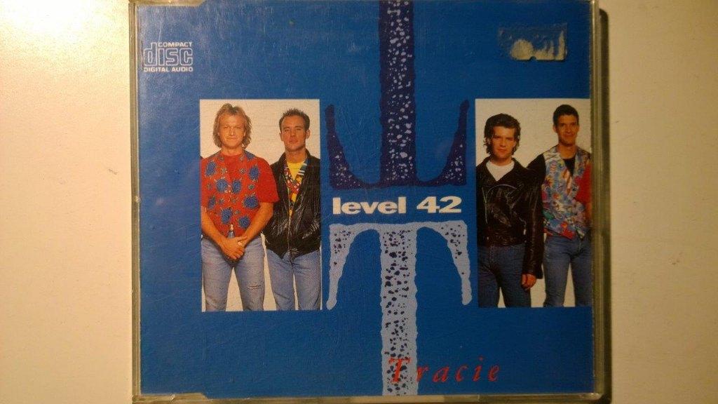 Level 42 - Tracie, Maxi-single, Ophalen of Verzenden, Zo goed als nieuw, 1 single