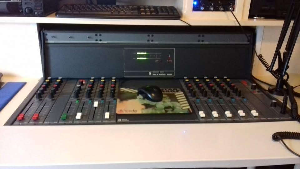 Te Koop EELA SBM90, Muziek en Instrumenten, Mengpanelen, Ophalen, Gebruikt, 10 tot 20 kanalen