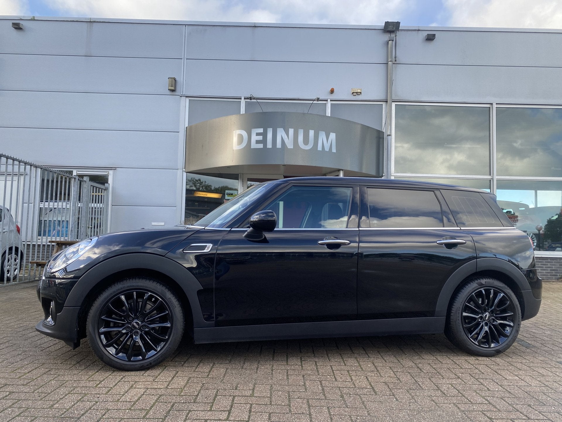 MINI Clubman 1.5 Cooper Salt Business Automaat. Navigatie Co, Auto's, Mini, 136 pk, Gebruikt, Met garantie (alle), Zwart