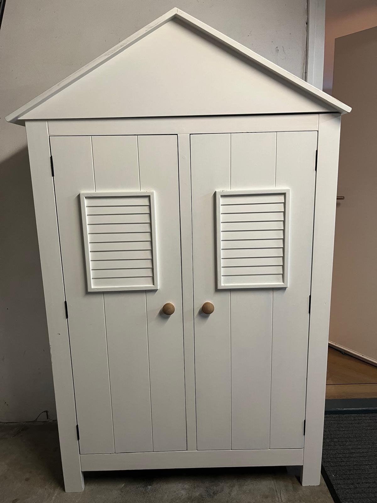 Robuuste kinderkast met dak., Ophalen, Gebruikt, Kast, 105 cm of meer