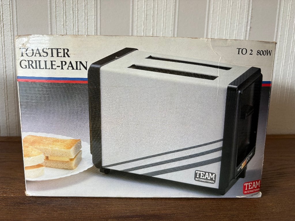 Retro Broodrooster Team International(800W) - Ongebruikt, Witgoed en Apparatuur, Broodroosters, Ophalen of Verzenden, Nieuw, Uitneembare kruimellade
