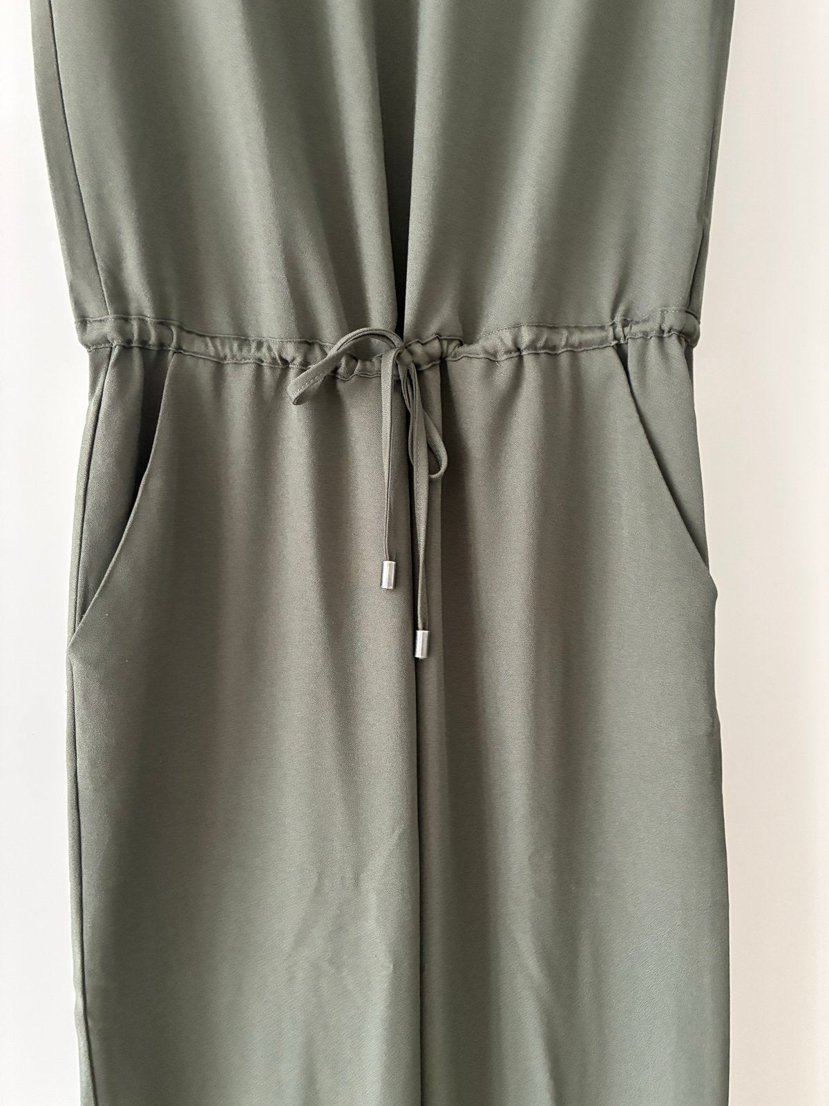 Modström jumpsuit maat XS legergroen, Kleding | Dames, Ophalen of Verzenden, Zo goed als nieuw, Maat 34 (XS) of kleiner, Groen
